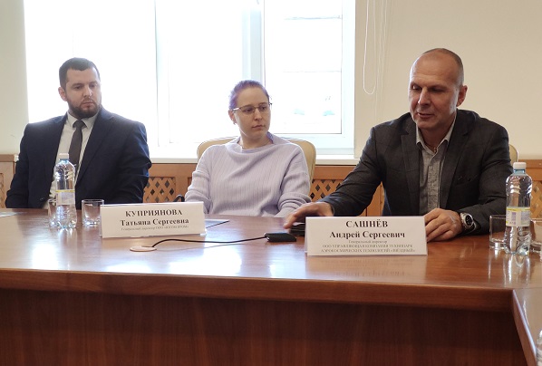 Представители собственников земли и инфраструктуры Технопарка.jpg Представители собственников земли и инфраструктуры Технопарка.jpg