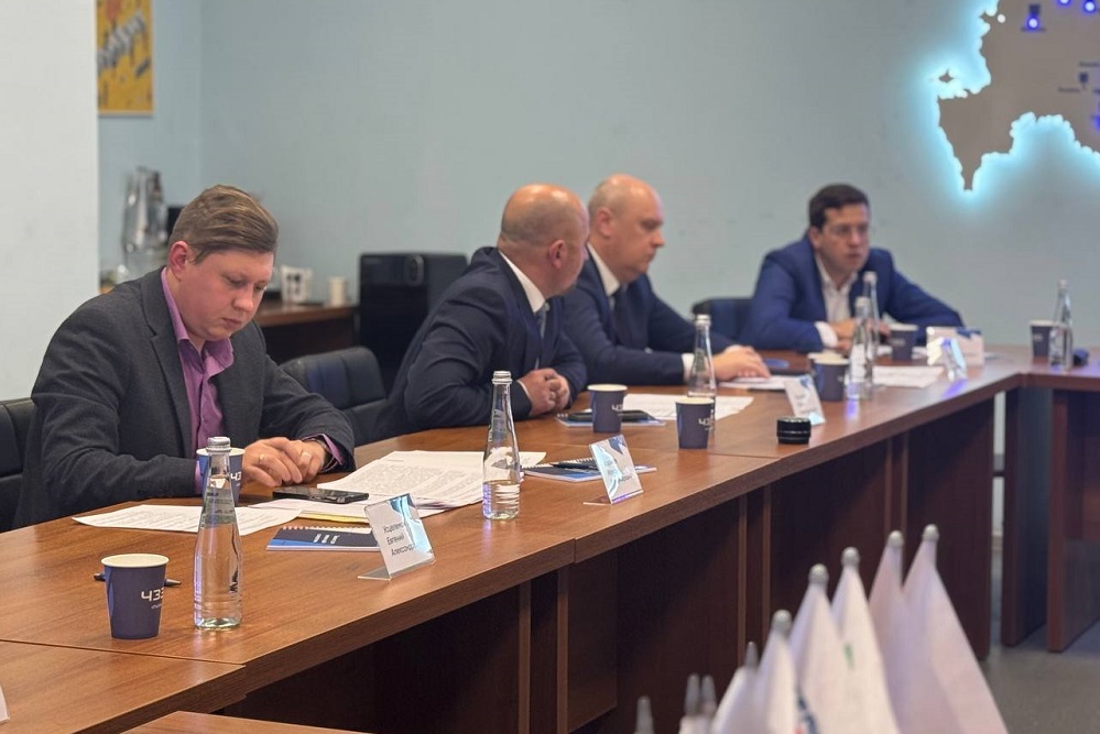 Обсуждение повестки дня.jpg Обсуждение повестки дня.jpg