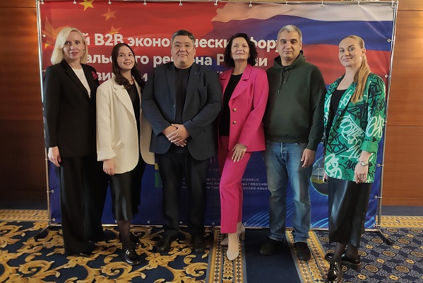 Представители ЮУТПП и челябинских компаний.jpg Представители ЮУТПП и челябинских компаний.jpg
