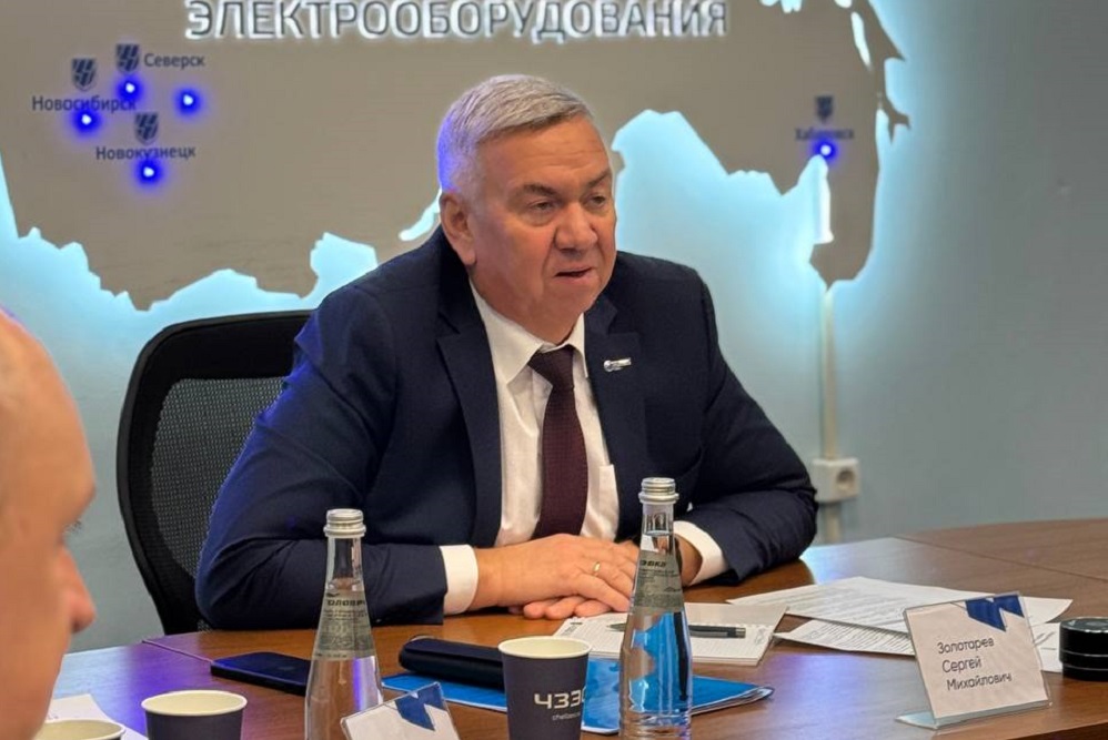 Председатель комитета Сергей Золотарев.jpg Председатель комитета Сергей Золотарев.jpg